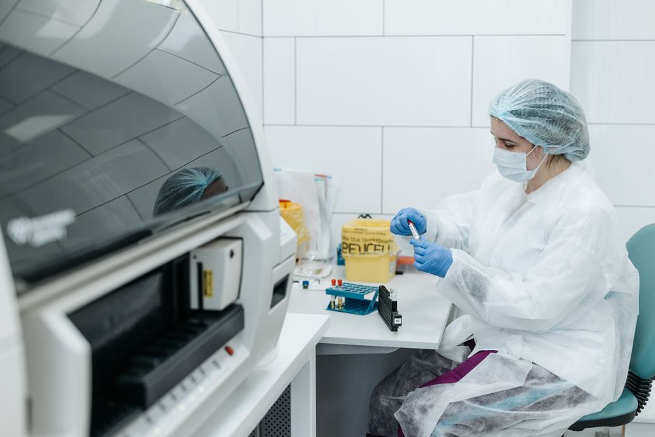 dna sequencing lab equipment